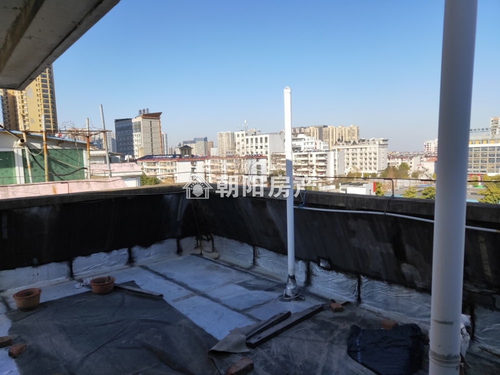 海达花园 131平 朝南三室精装 2131元/平 交通便利 学区房