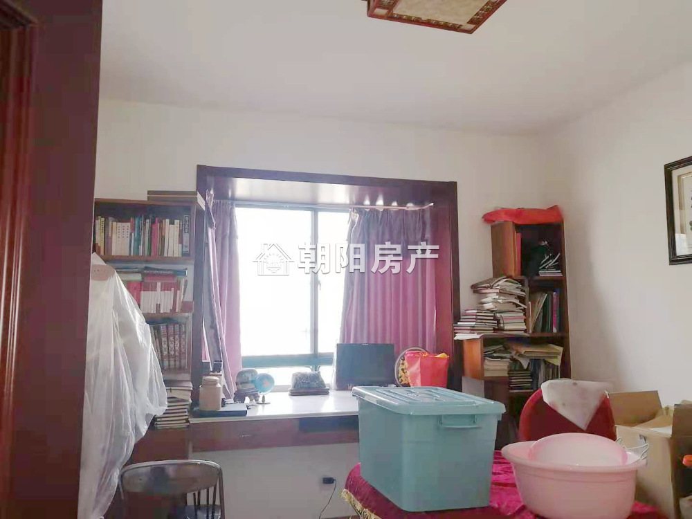 绿苑山庄 167平 朝南三室精装 学区房 配套齐全