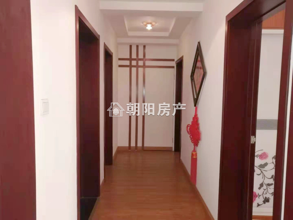 绿苑山庄 167平 朝南三室精装 学区房 配套齐全