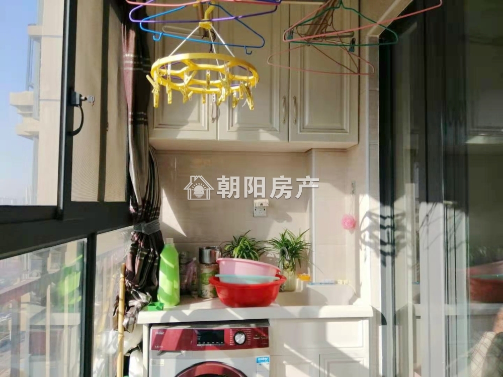 恒大绿洲 102平 精装南向三居 满两年 采光好