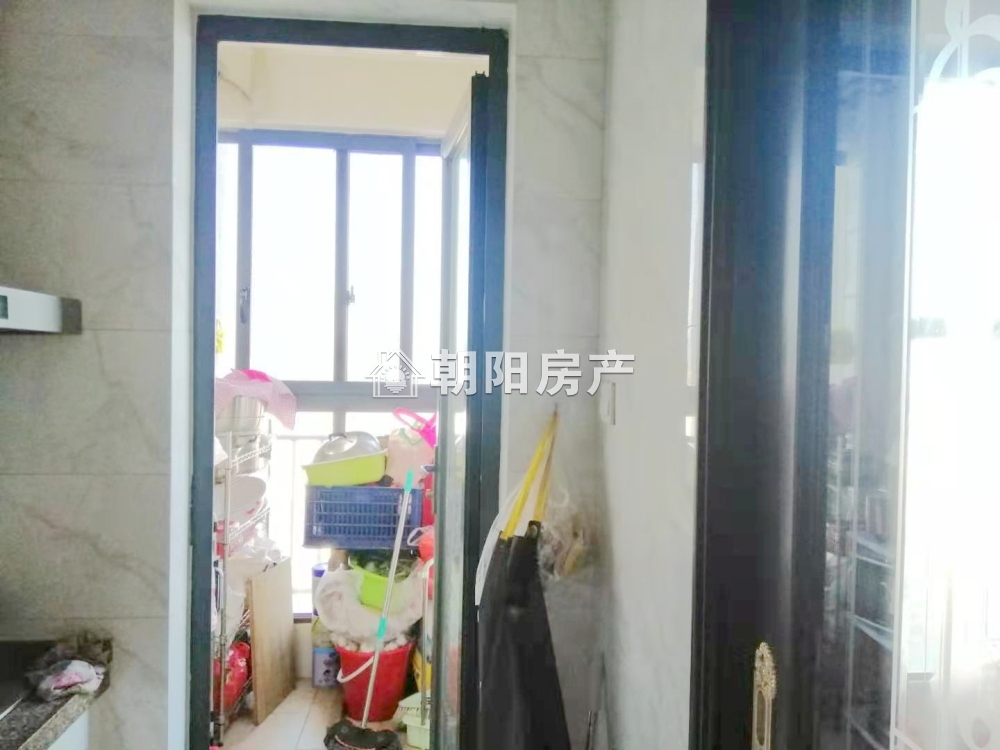 恒大绿洲 102平 精装南向三居 满两年 采光好