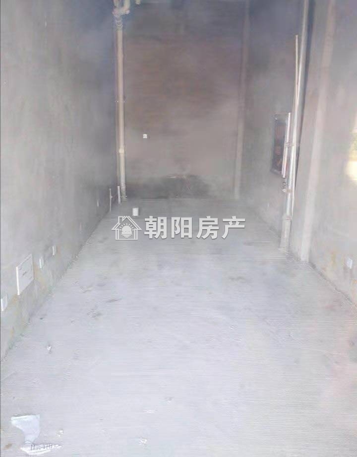 英伦联邦 31平 临街旺铺 优质地段 商业配套齐全