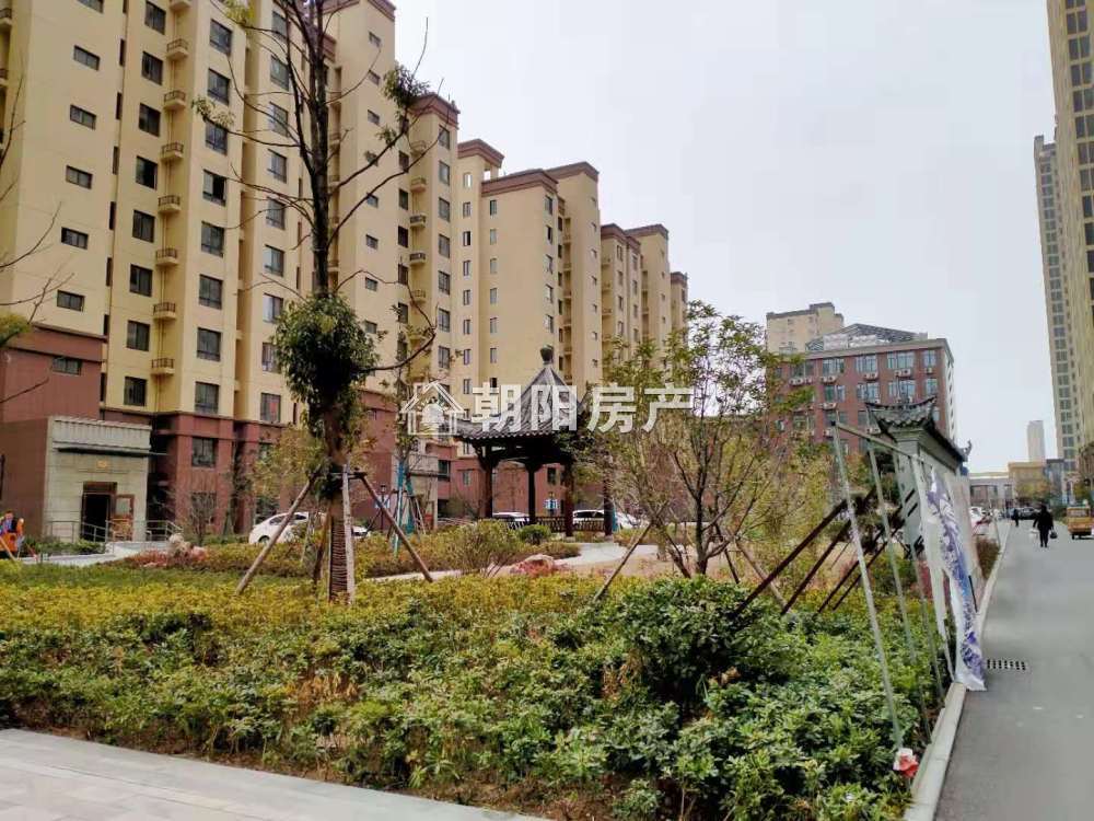 东昌庭院 120平 南向四室毛坯 学区房 交通便利