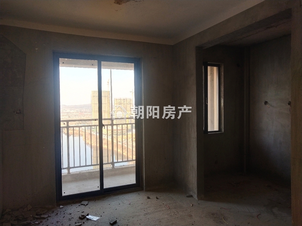 山南壹号 118平 南向三室二厅 学区房 交通便利