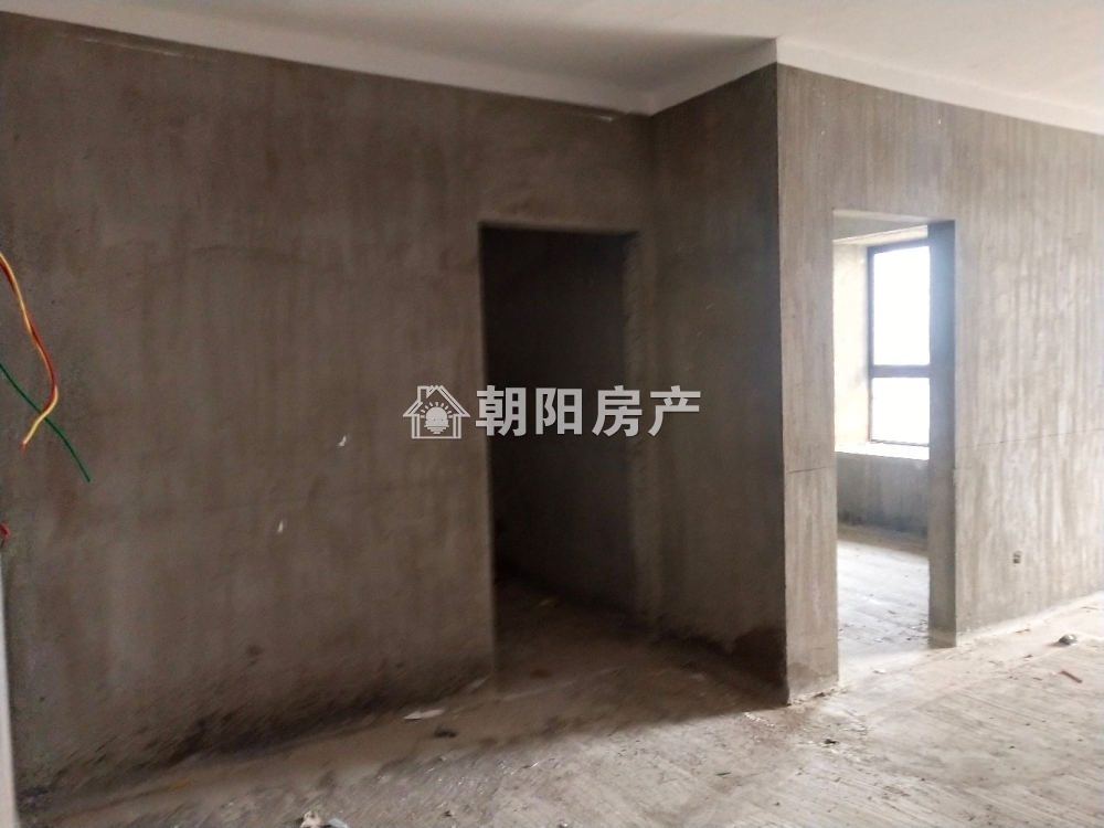 山南壹号 99平 朝南三居 学区房 交通便利 随时看房