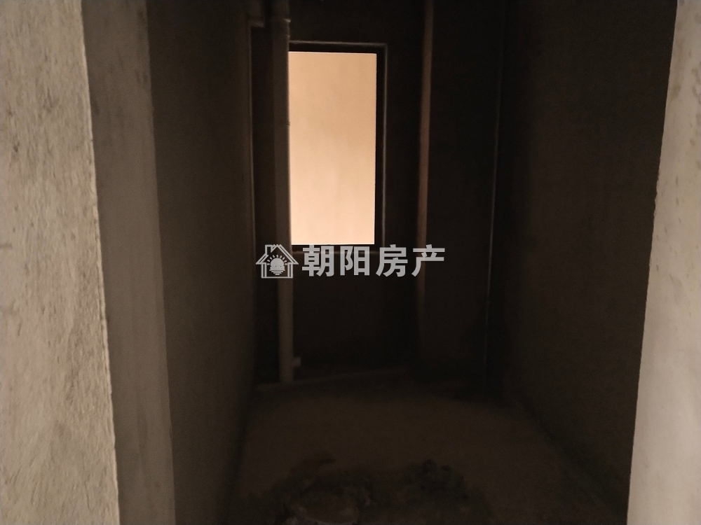 山南壹号 99平 朝南三居 学区房 交通便利 随时看房
