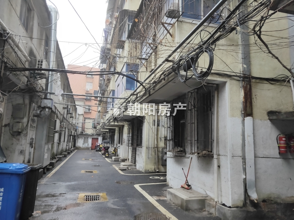 老一处 75平 南向两室 普装 交通便利 随时看房