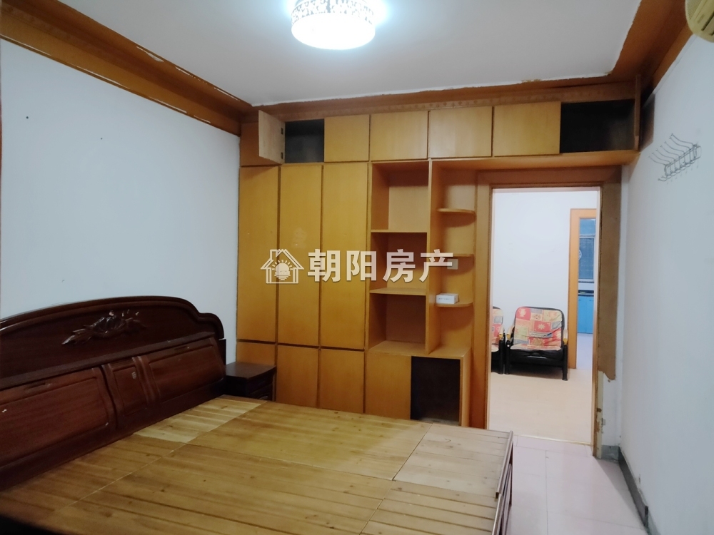 老一处 75平 南向两室 普装 交通便利 随时看房