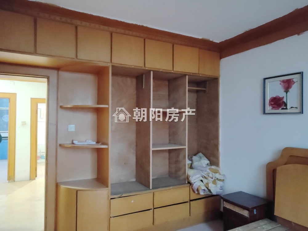 老一处 75平 南向两室 普装 交通便利 随时看房