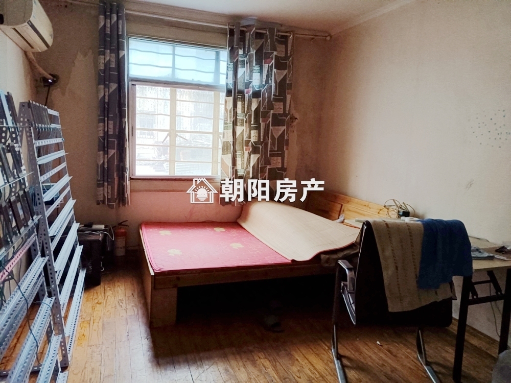 东苑法院小区 78平 南向三室 满两年 交通便利
