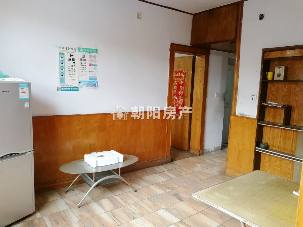龙湖无线电二厂 62平 南向两室 单价2875元 交通便利