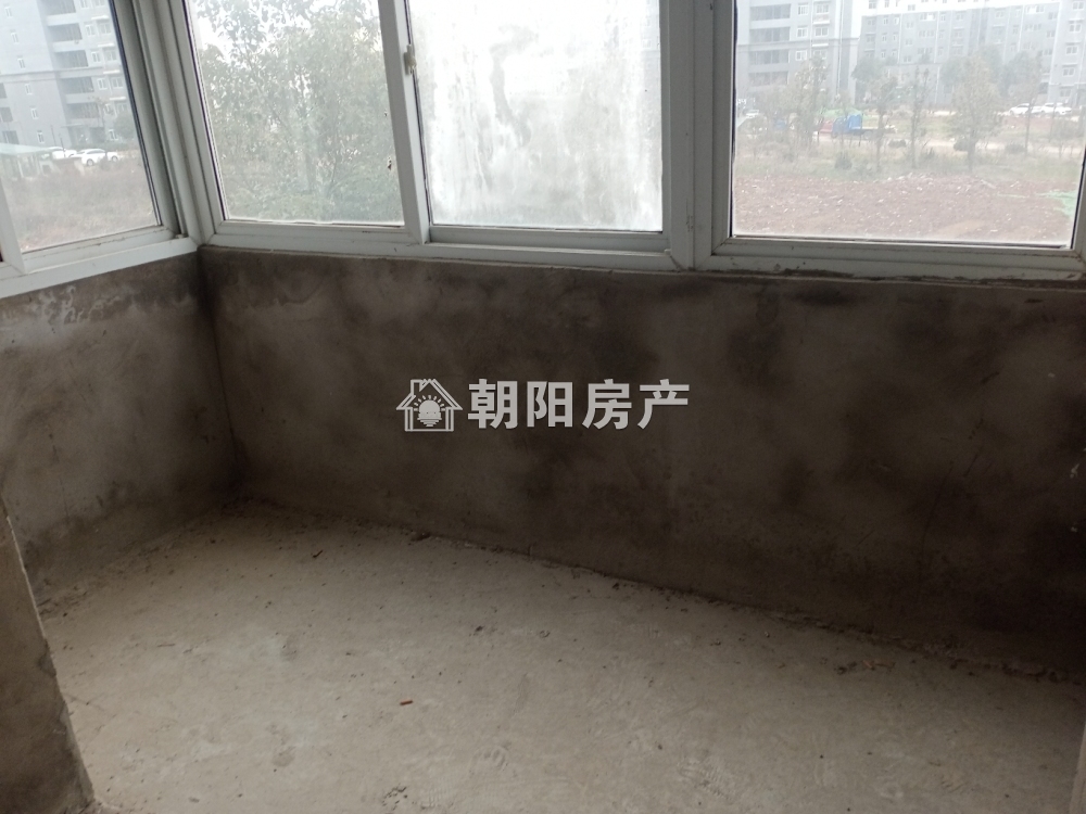 西城嘉园 95平 南向采光好三室 毛坯 随时看房