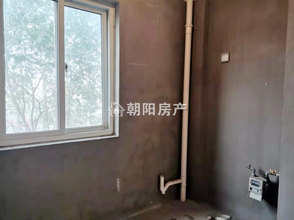 顺发泽润园 131平 南向三居两卫 满两年 交通便利