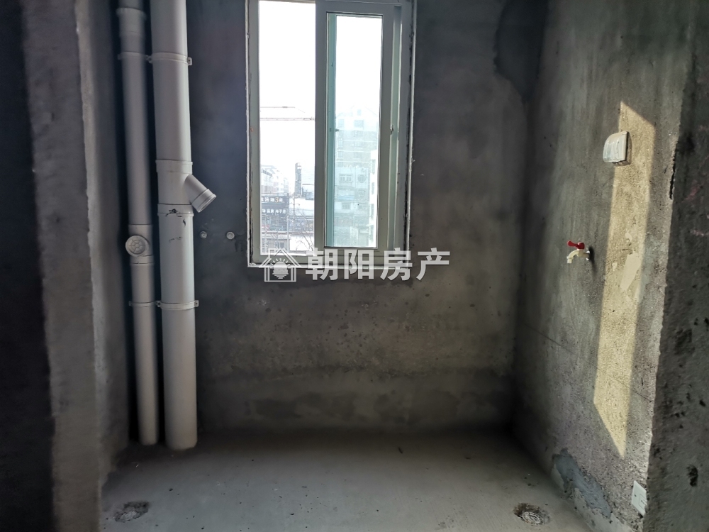 金豪阳光花园 145平 南向大户型 交通便利 毛坯