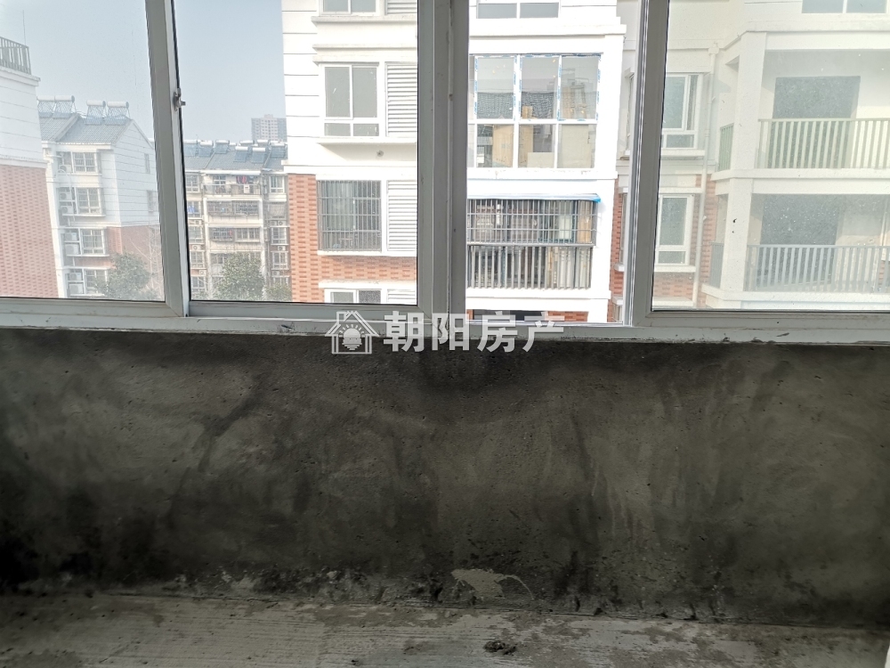 金豪阳光花园 145平 南向大户型 交通便利 毛坯