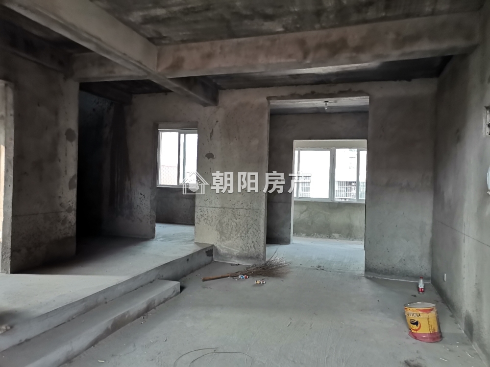 金豪阳光花园 145平 南向大户型 交通便利 毛坯