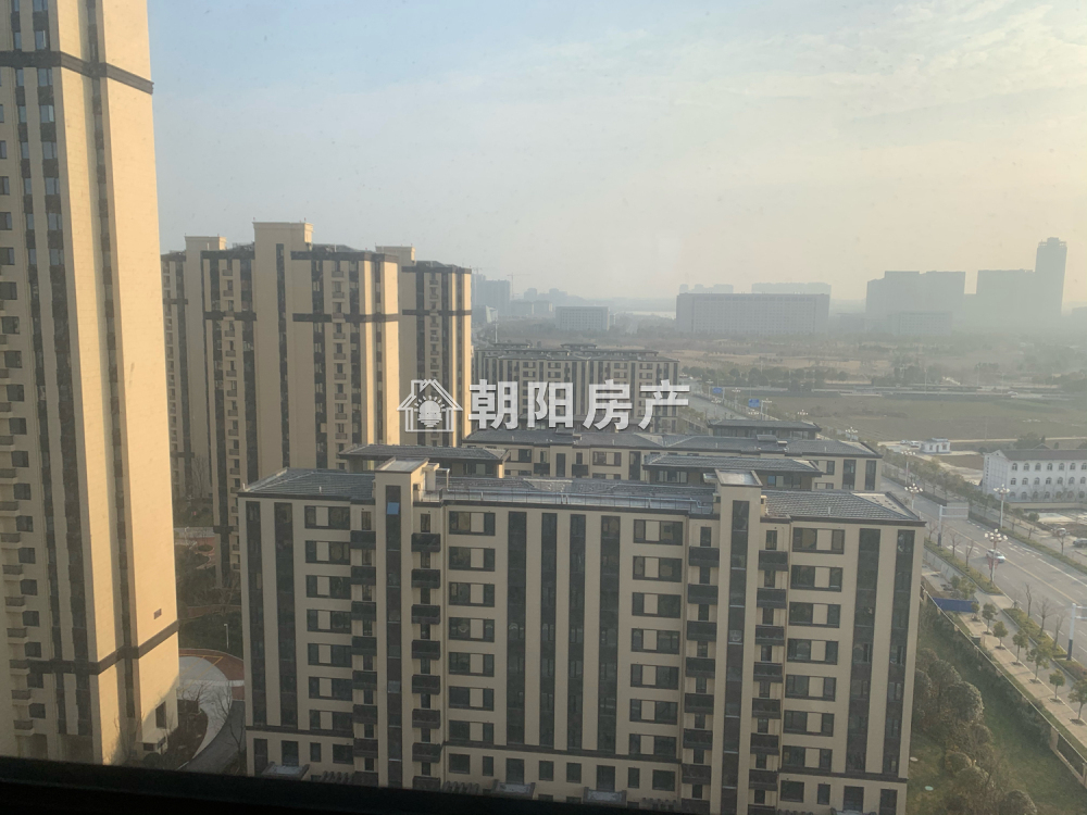南山里 134平 南向三室 采光好 独家房源
