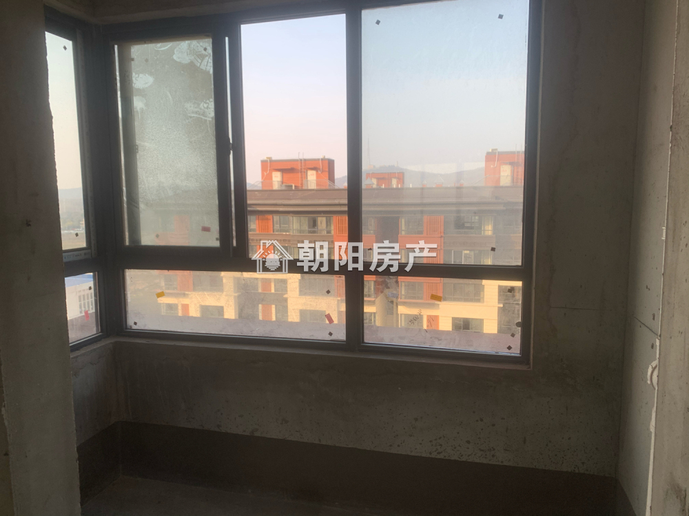 南山里 134平 南向三室 采光好 独家房源