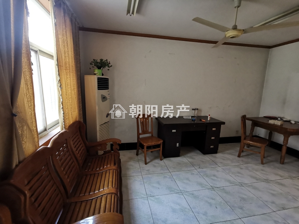 香港街 69平 南向两室一厅 满五唯一 免税学区房