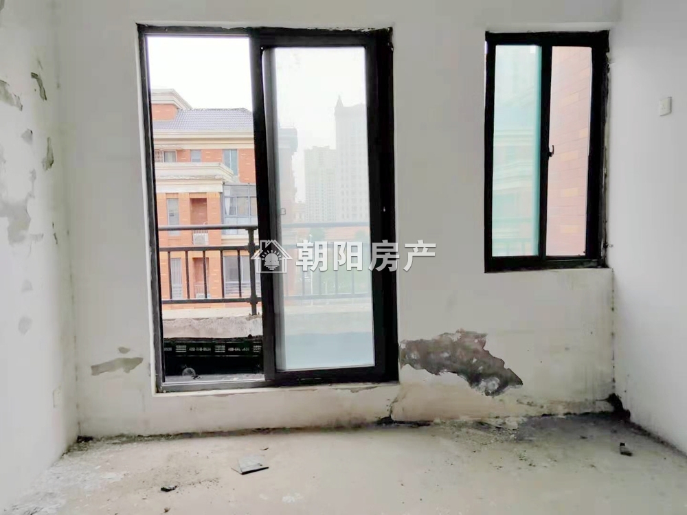 山南印象 160平 南北通透四室二厅 交通便利 环境好