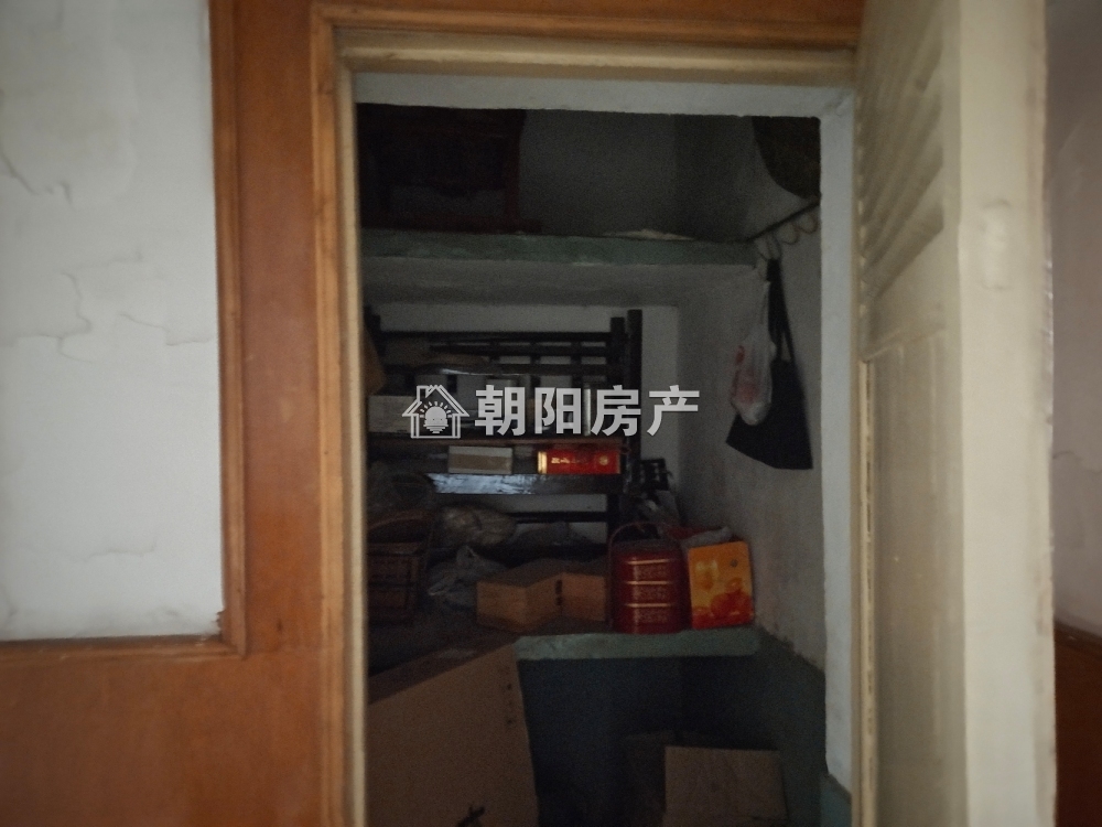 工农村80平南向两室 普装采光好 满五唯一 交通便利