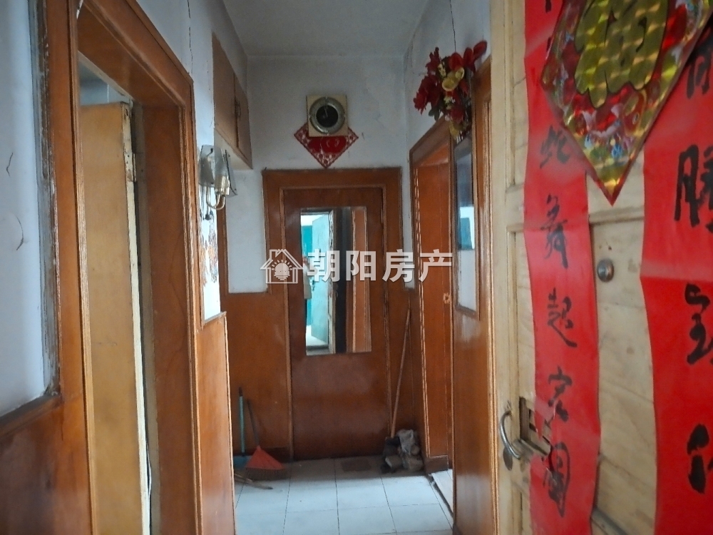 工农村80平南向两室 普装采光好 满五唯一 交通便利