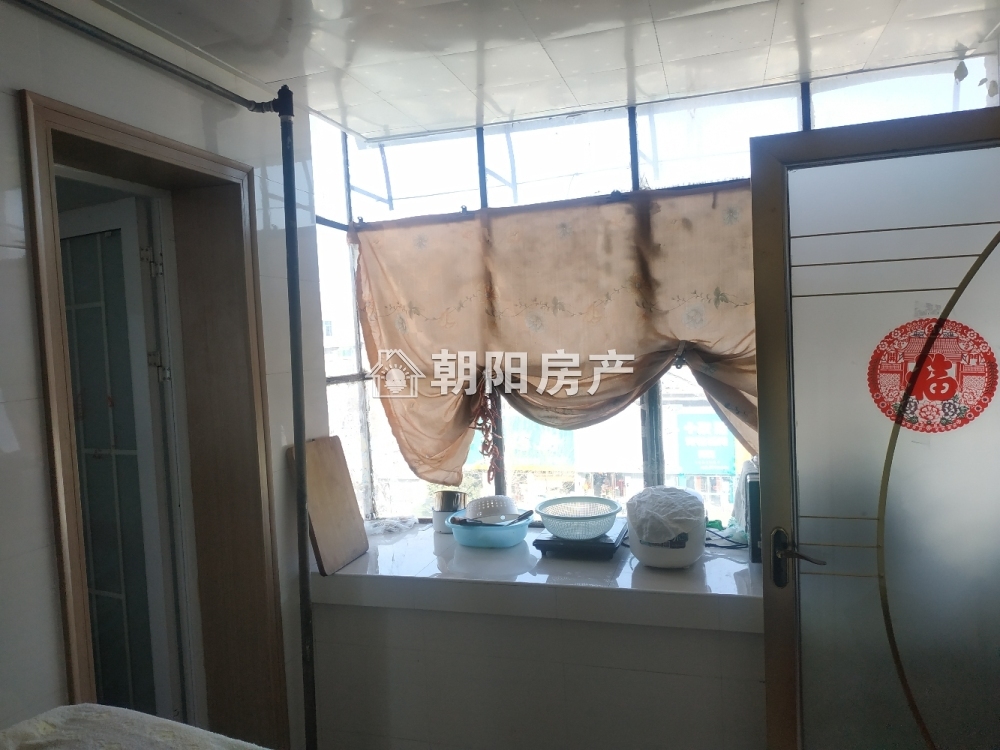 龙湖小区 66平 南向两室 学区房 满两年 配套齐全