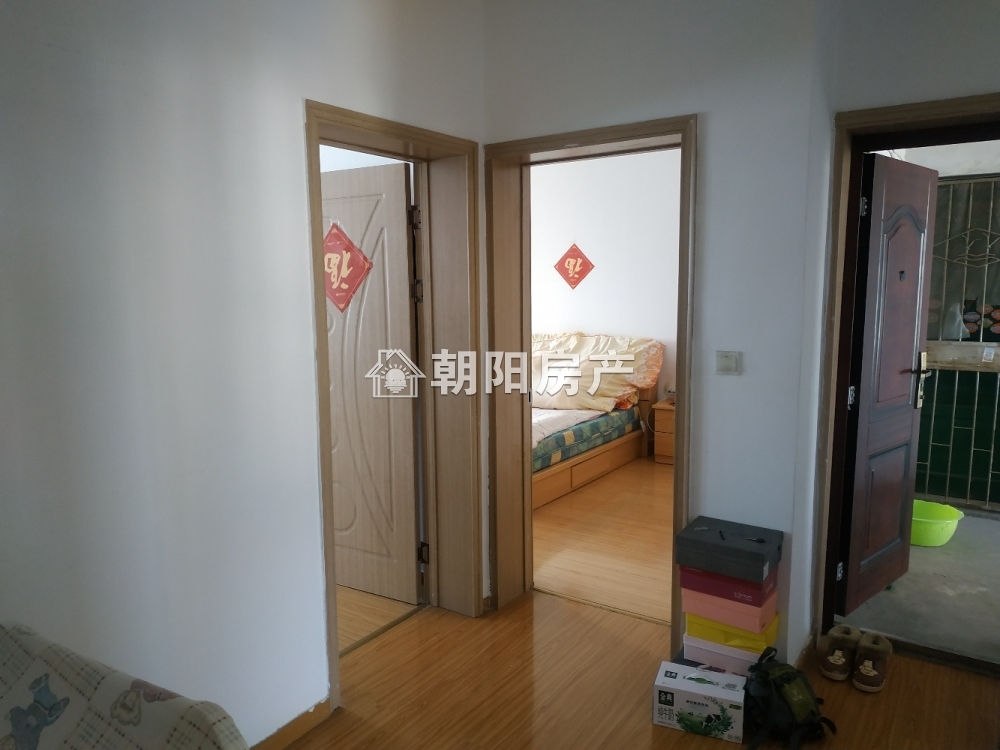 龙湖小区 66平 南向两室 学区房 满两年 配套齐全