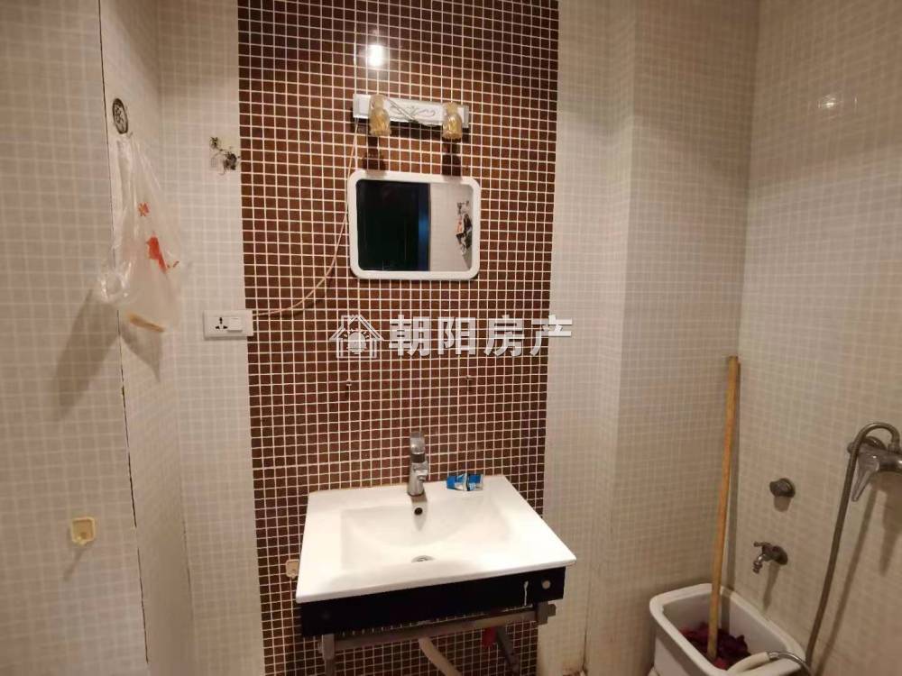 家乐福 57平 南向一室一厅 交通便利配套齐全随时看房