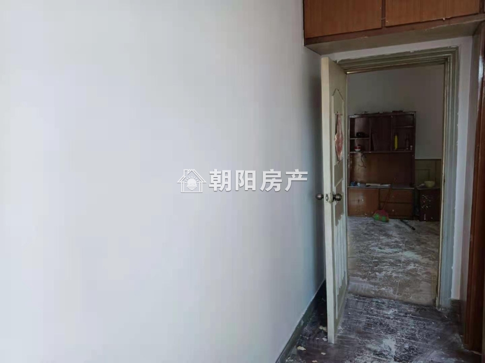 朝阳村 65平 南向两居 学区房 交通便利 随时看房