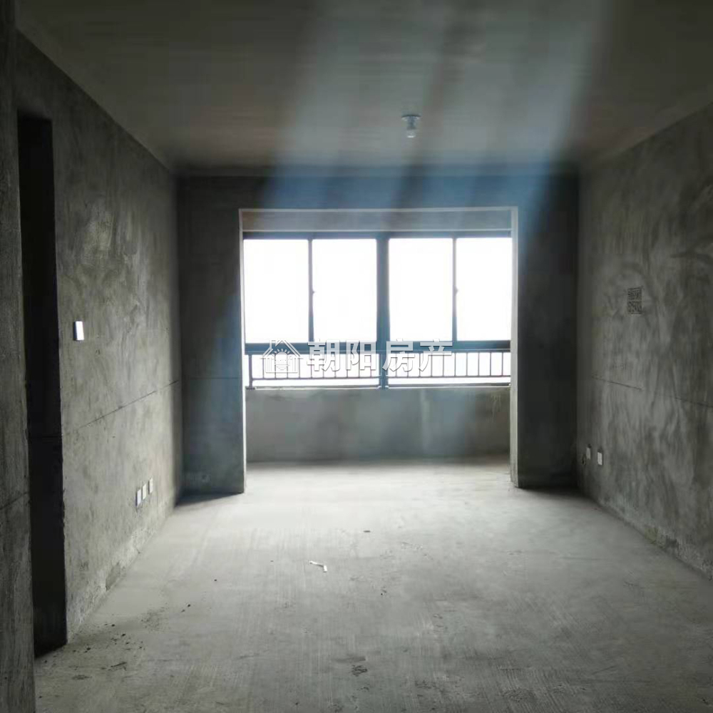 金地天悦 99平 南向三室二厅 毛坯 交通便利 随时看房