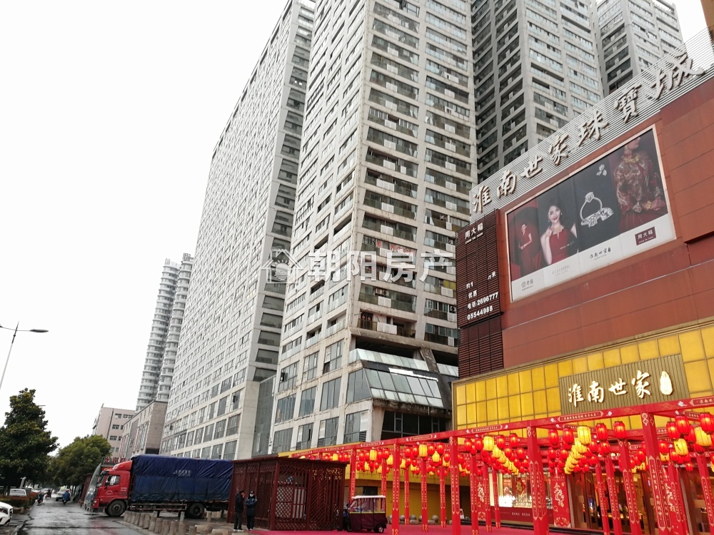 龙湖路一号 97平 东向两室两厅 简装 学区房 交通便利