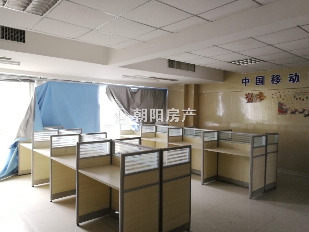 龙湖路一号 97平 东向两室两厅 简装 学区房 交通便利