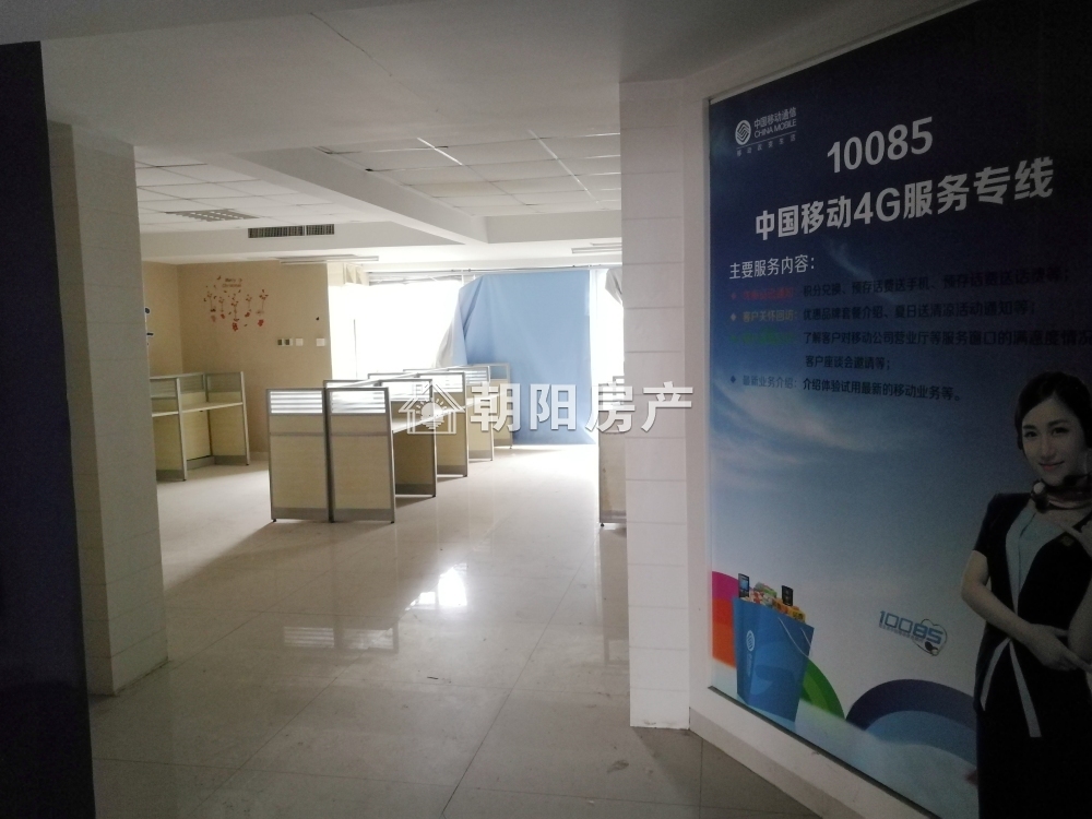 龙湖路一号 97平 东向两室两厅 简装 学区房 交通便利