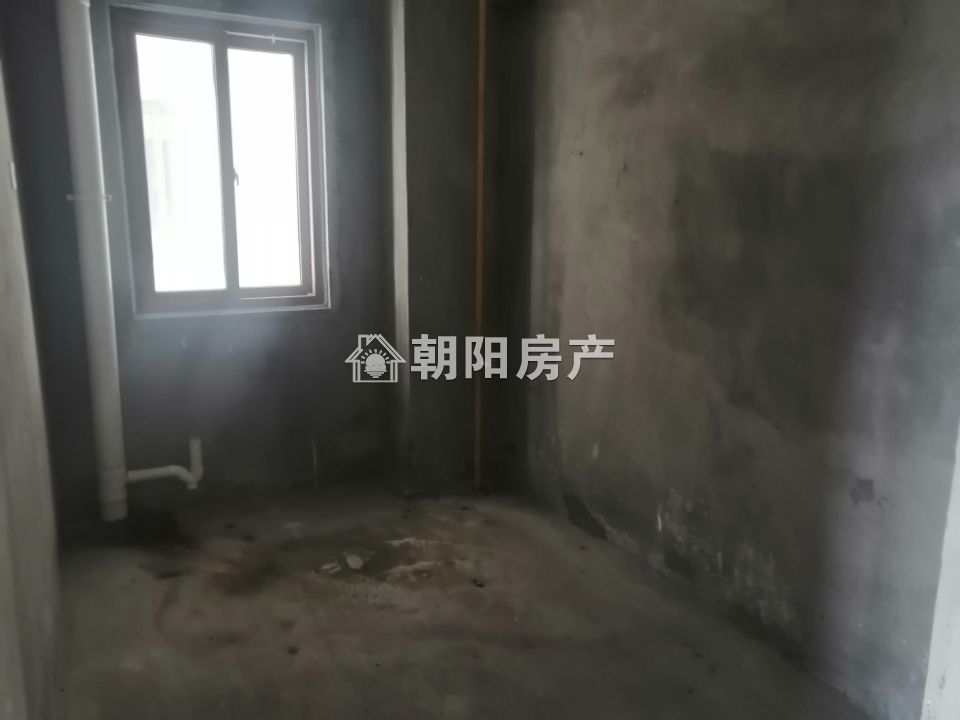 西城国际 120平 南向三室二厅 学区房 采光好