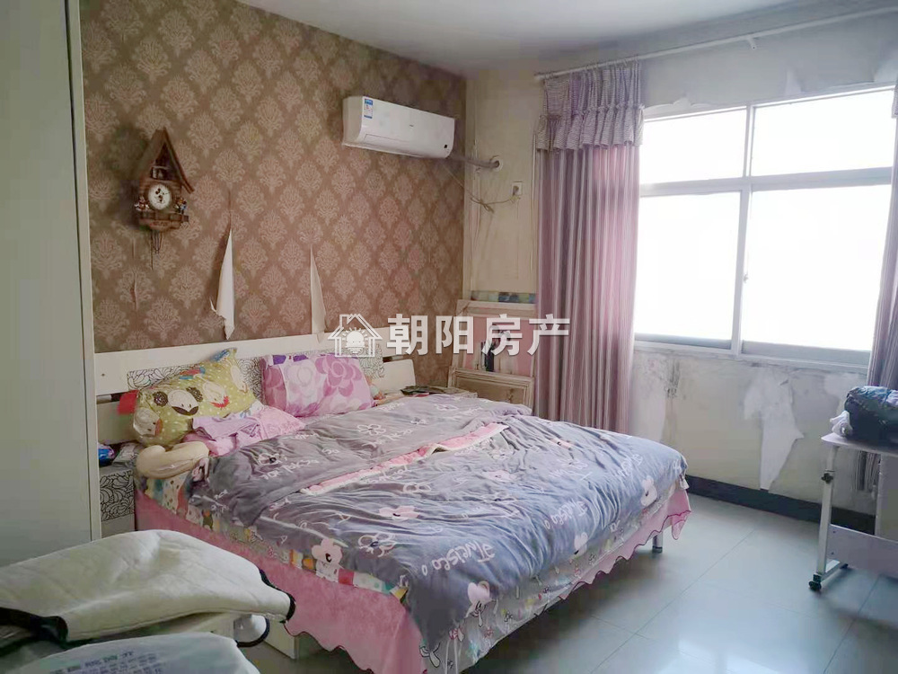 东苑新村 119平 东向三室二厅 交通便利 满两年 随时看房