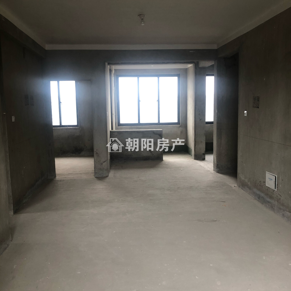 钻石星座 120平 南向三室二厅 采光好 环境优美