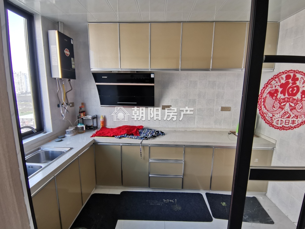 金地月伴湾三区 128平 南向三室二厅 精装高楼层 满两年随时看房