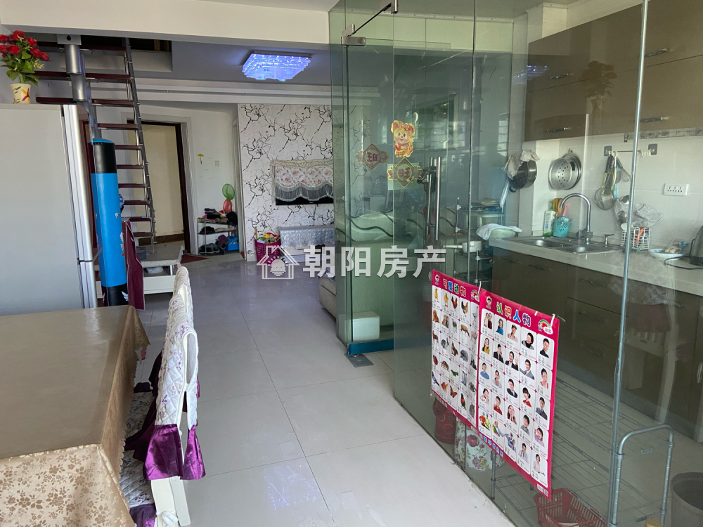D壹街区 50平 东向两室一厅 精装 满两年 随时看房