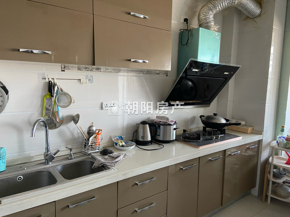 D壹街区 50平 东向两室一厅 精装 满两年 随时看房