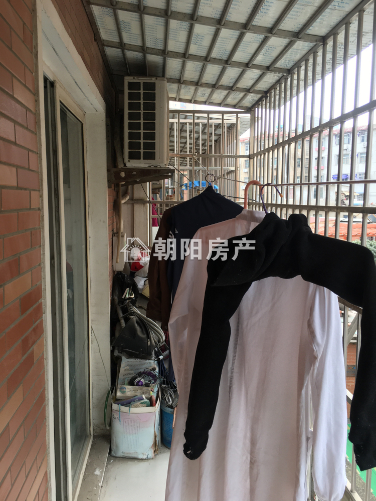 申欣苑 90平 南向两室两厅 简装采光好 学区房随时看房