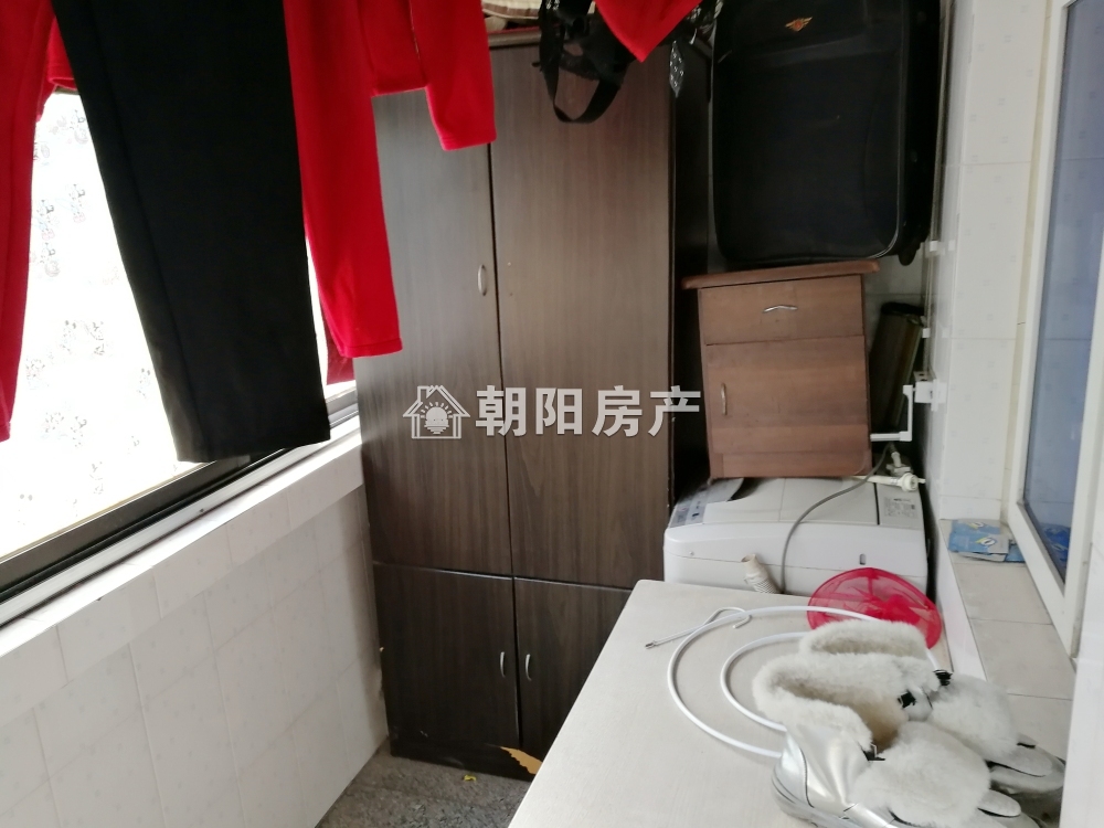 舜耕园二期 68平 南向两室一厅 满两年 采光好 交通便利