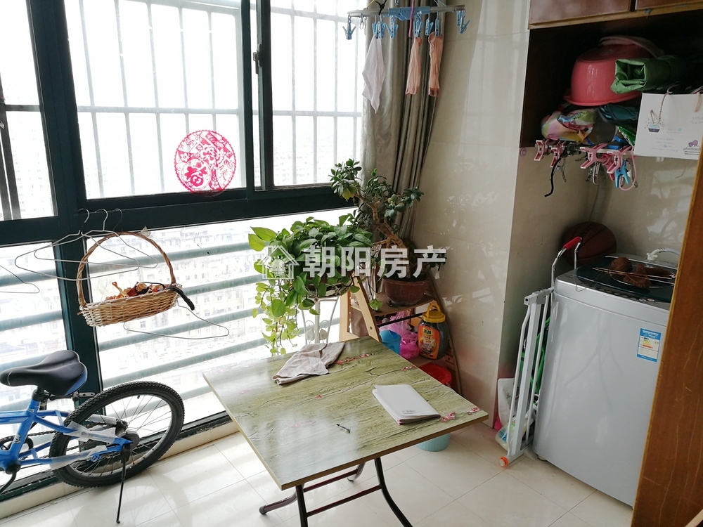 新时代广场 94平 南向两室两厅 满两年 采光好 随时看房