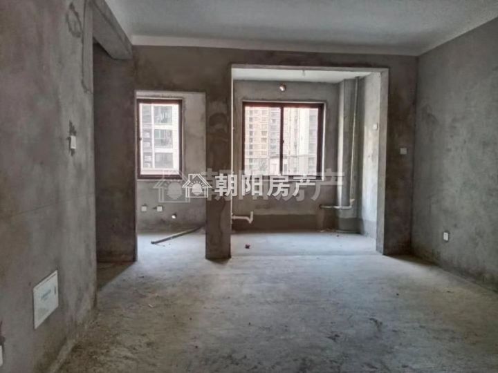 新城区御景学府春晖苑四室两厅毛坯出售-淮南寿县二手房-安徽淮南朝阳