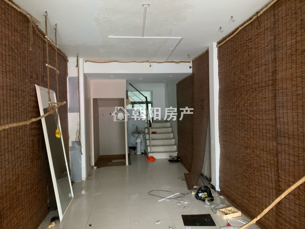 奥林花园 135平 临街旺铺 优质地段 人流密集