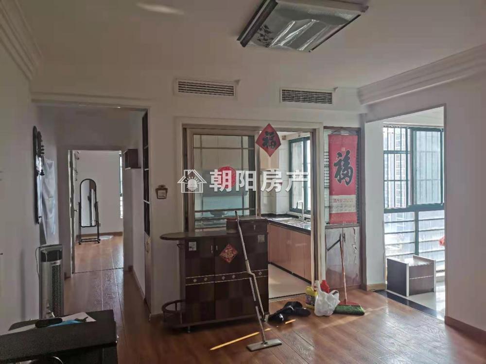 广场景苑 86平 南向两室精装 满两年 学区房 交通便利