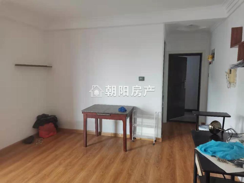 广场景苑 86平 南向两室精装 满两年 学区房 交通便利