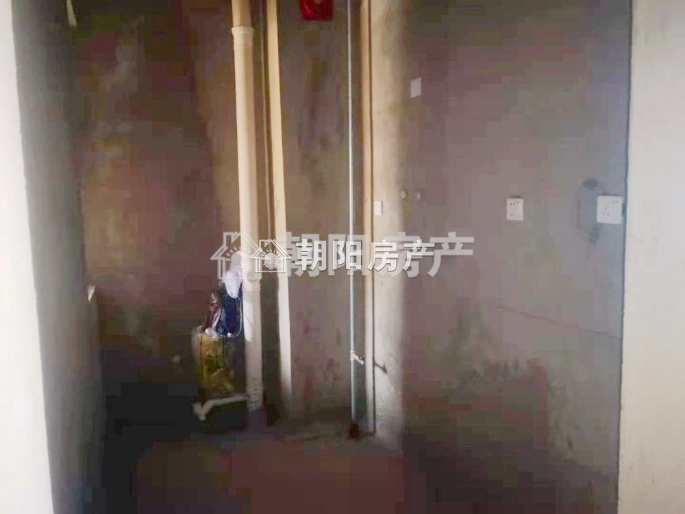 南山别院 78平 南向两室 毛坯 交通便利 环境好