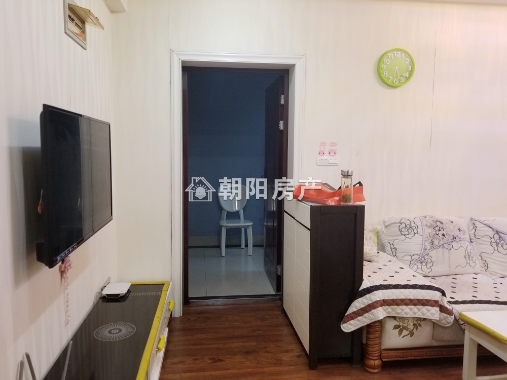 鑫诚花园 85平 南向精装两居 满两年 学区房