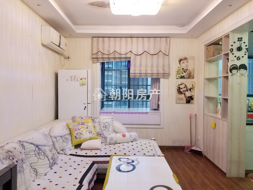 鑫诚花园 85平 南向精装两居 满两年 学区房